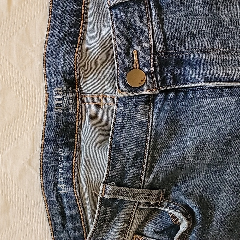 A.n.a jeans